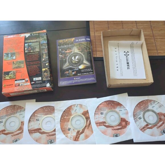Half-Life Game of the Year Edition PC Small Box Edition Used Condition - Picture 3 of 3